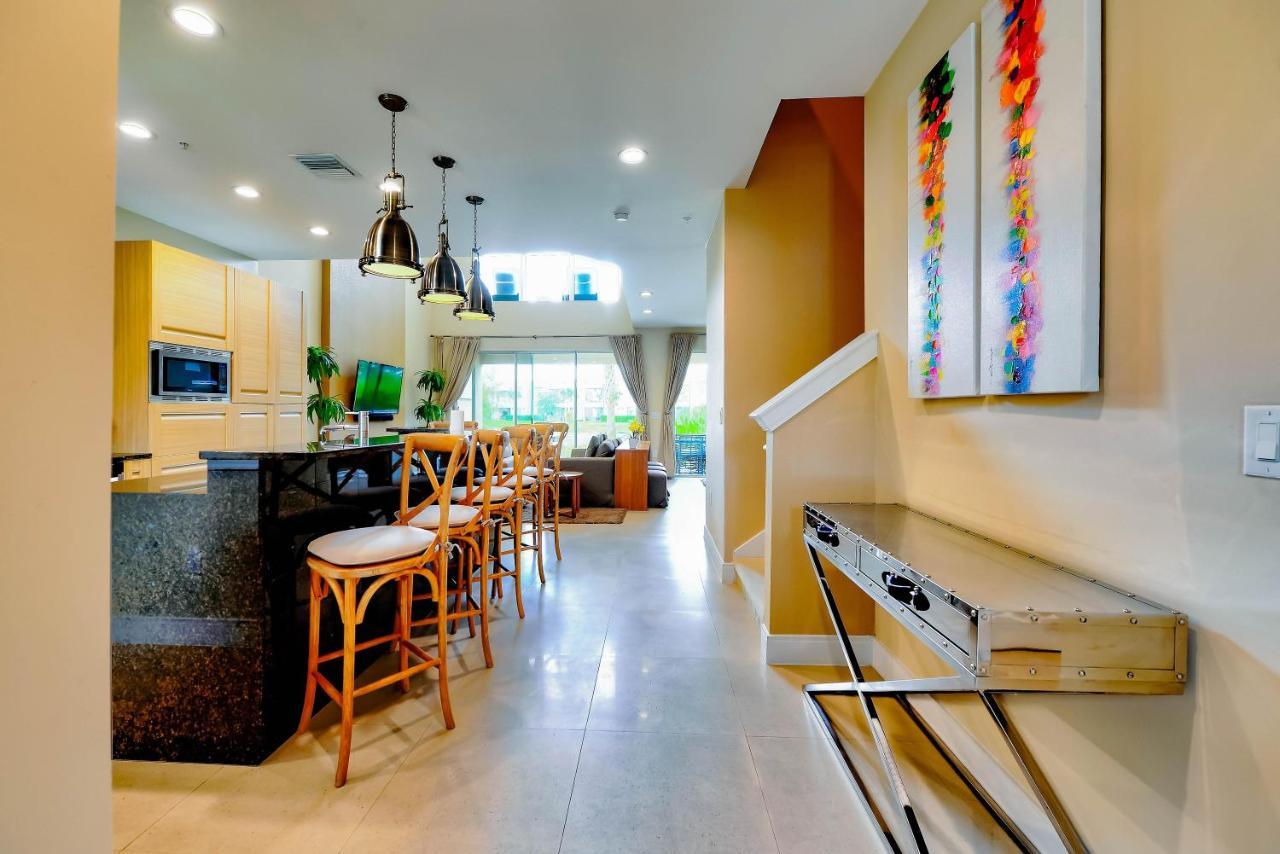 Beautiful Townhome Overlooking The Lake And The Pool Orlando Eksteriør billede